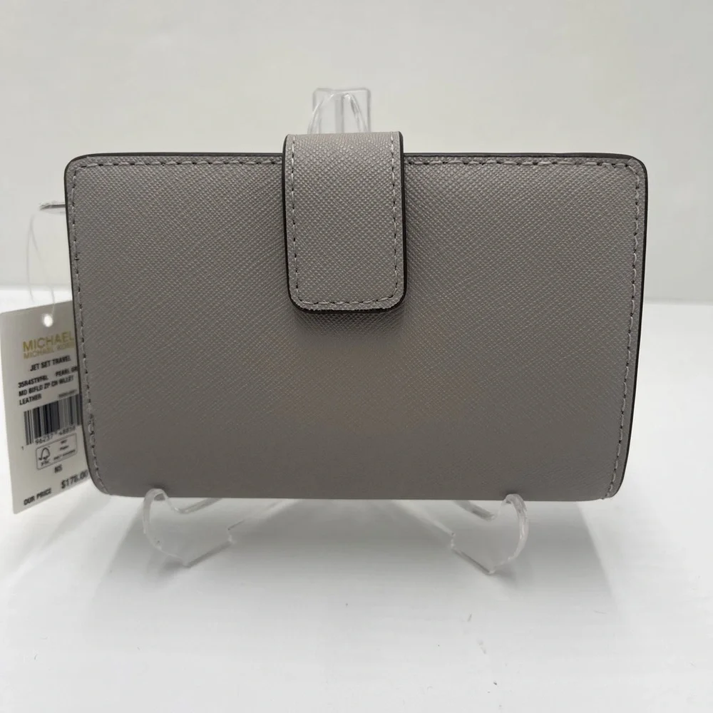MICHAEL KORS Medium Saffiano Leather Bifold Zip CN Wallet Pearl Grey  NWT